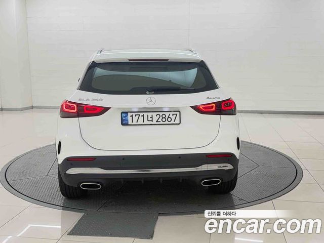 Mercedes-Benz GLA 2022 — фото 4