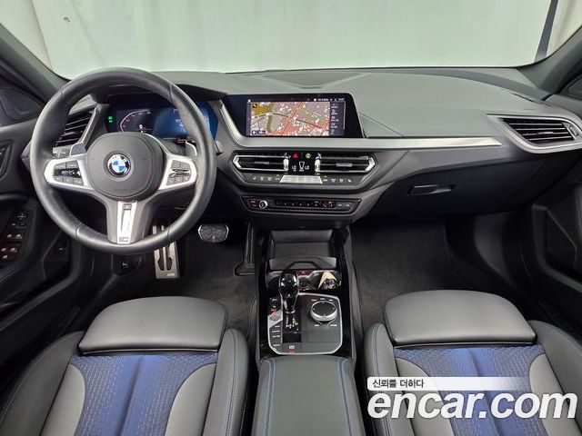 BMW 1 Series 2023 — фото 10