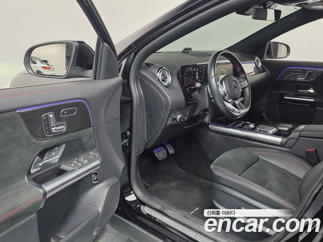 Mercedes-Benz GLA 2023 — фото 10