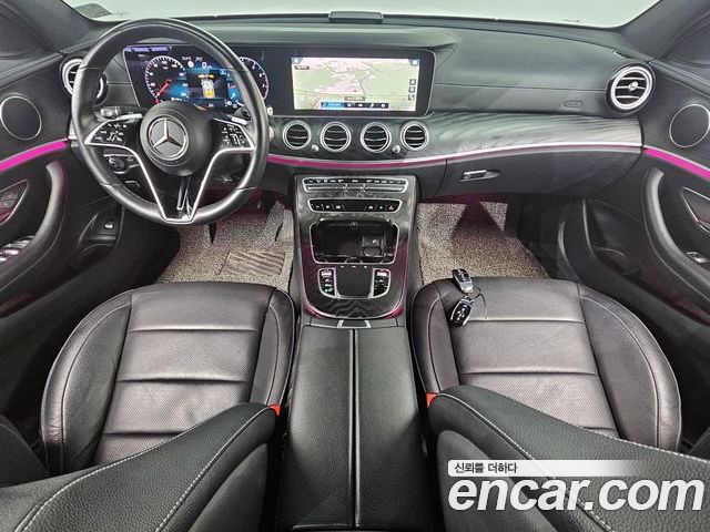 Mercedes-Benz E-Class 2023 — фото 10