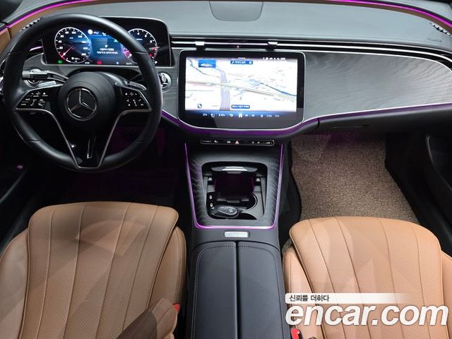 Mercedes-Benz E-Class 2024 — фото 10