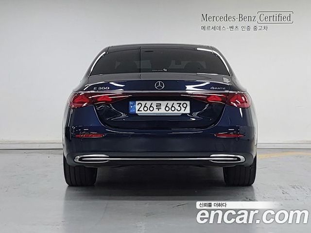 Mercedes-Benz E-Class 2024 — фото 4