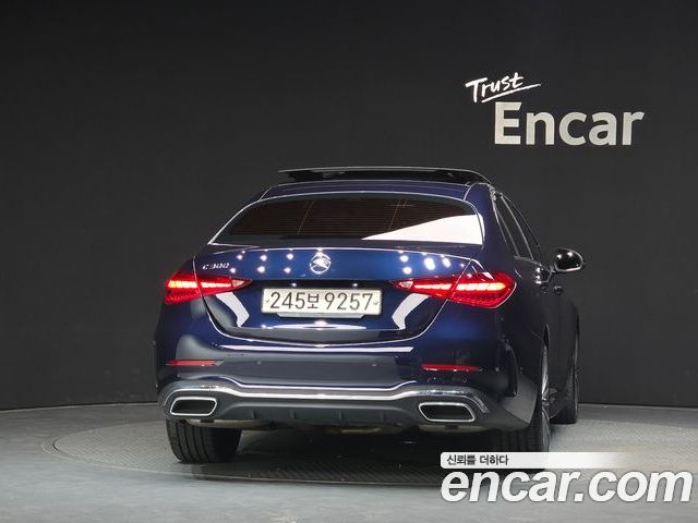 Mercedes-Benz C-Class 2022 — фото 4