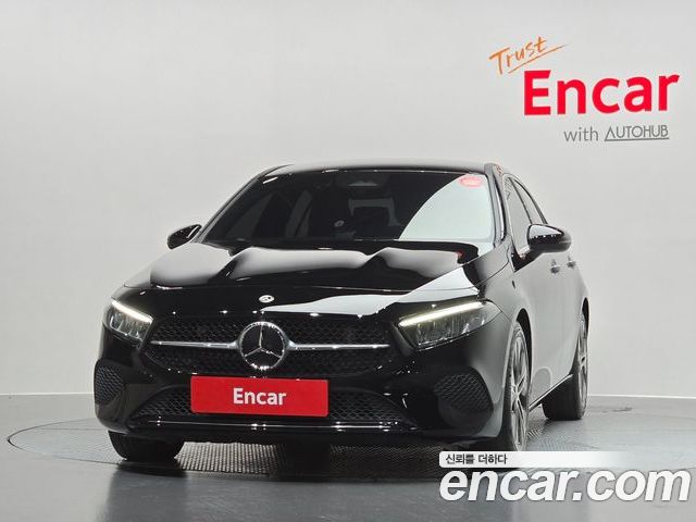 Mercedes-Benz A-Class 2024 — фото 3