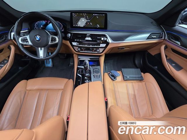 BMW 5 Series 2022 — фото 10