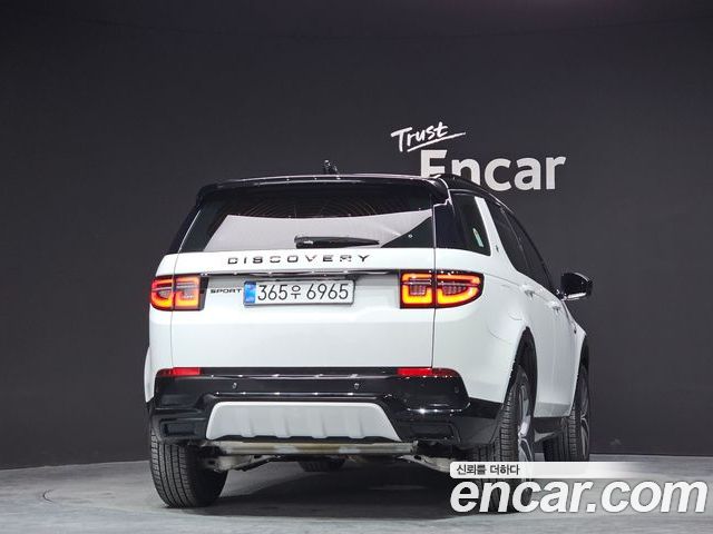 Land Rover Discovery Sport 2025 — фото 4