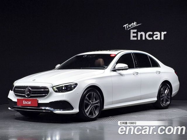 Mercedes-Benz E-Class 2022