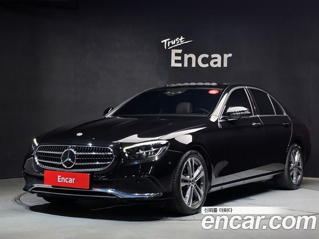 Mercedes-Benz E-Class 2023