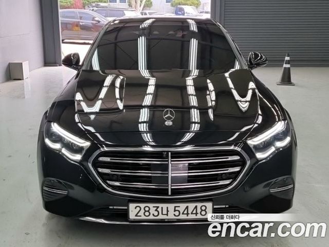 Mercedes-Benz E-Class 2024
