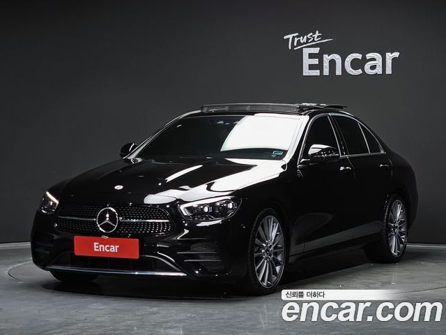 Mercedes-Benz E-Class 2022