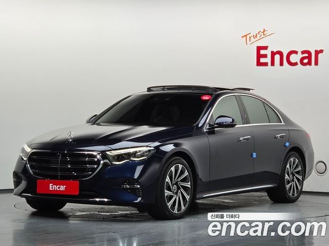 Mercedes-Benz E-Class 2024