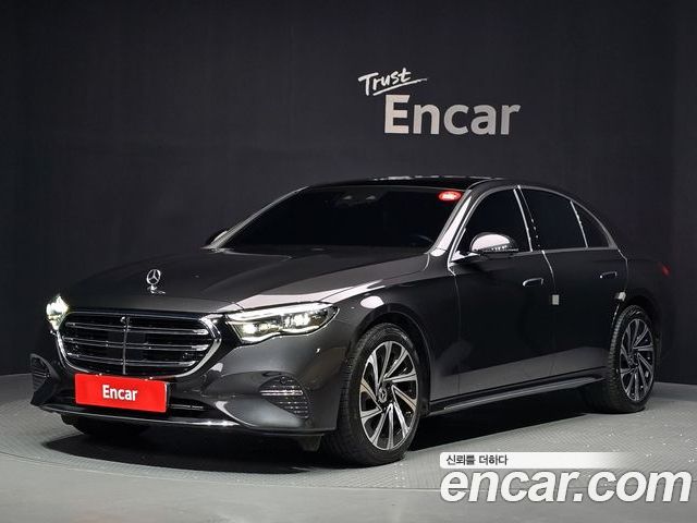 Mercedes-Benz E-Class 2024