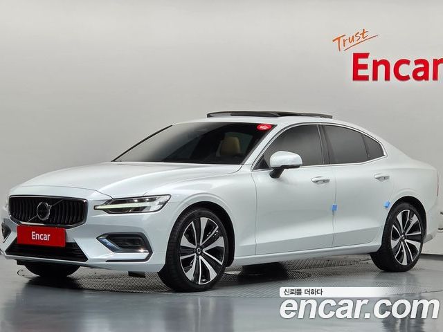 Volvo S60 2024