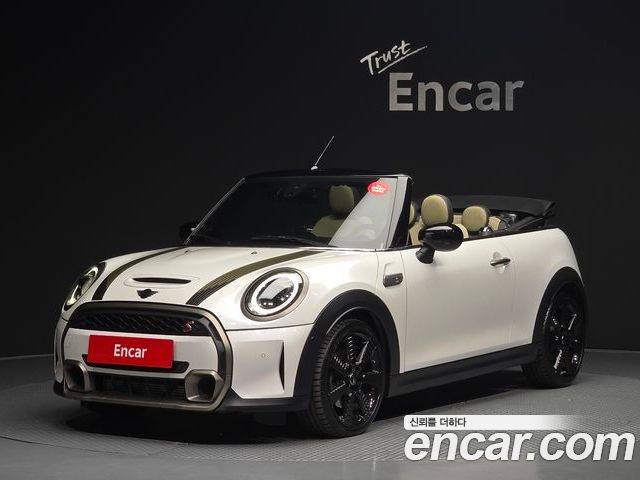 MINI Cooper Convertible 2024