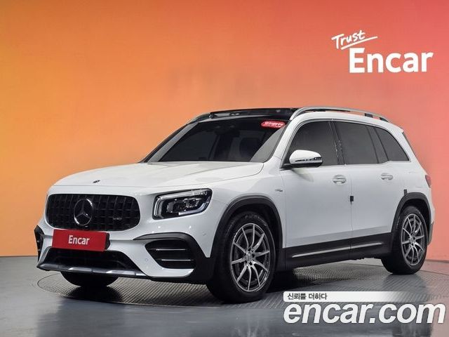 Mercedes-Benz GLB 2023