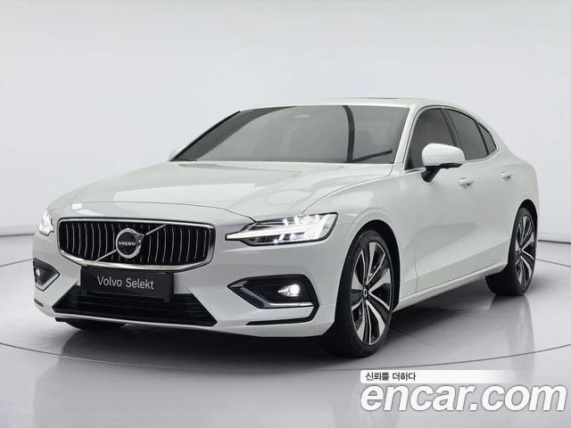Volvo S60 2024
