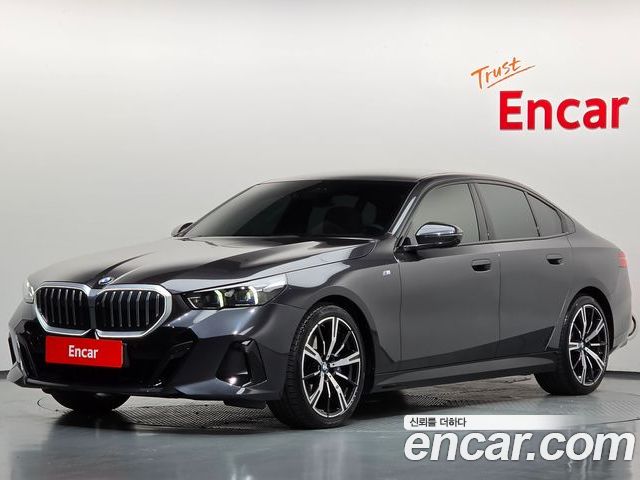 BMW 5 Series 2024