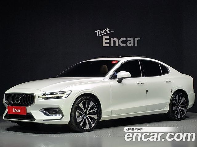 Volvo S60 2024