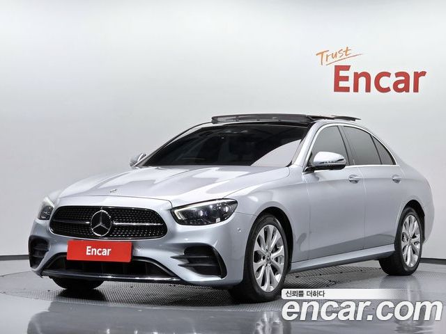 Mercedes-Benz E-Class 2022