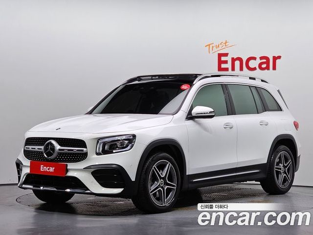 Mercedes-Benz GLB 2023