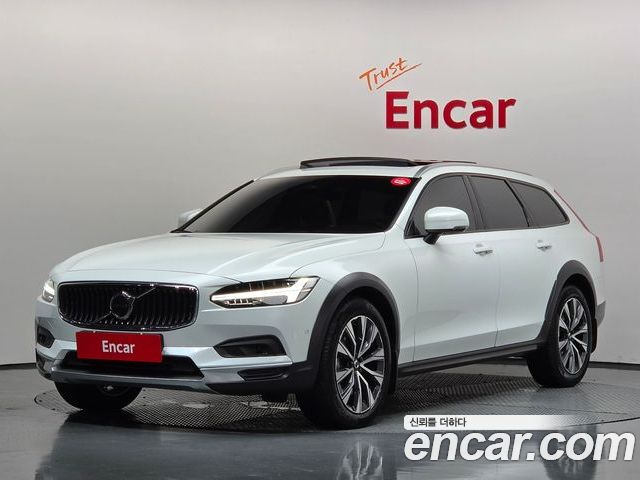 Volvo V90 2023