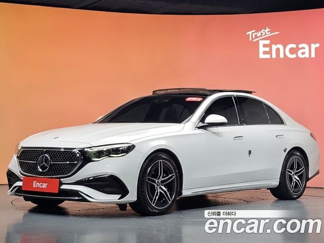 Mercedes-Benz E-Class 2024