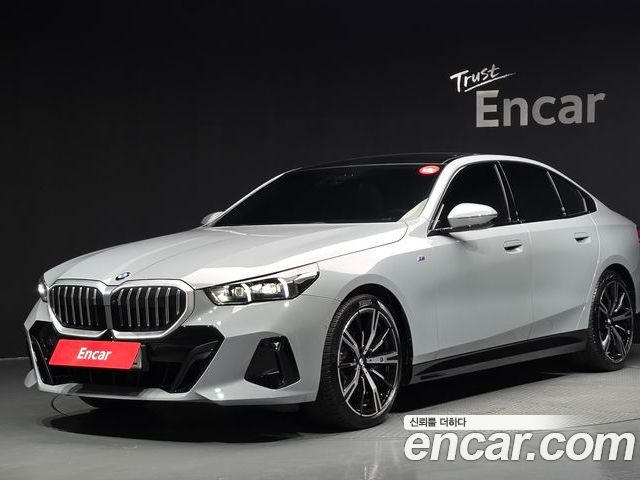 BMW 5 Series 2024
