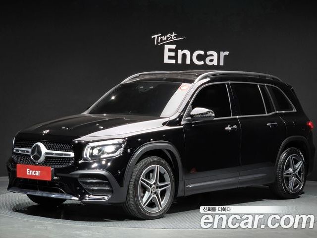 Mercedes-Benz GLB 2023