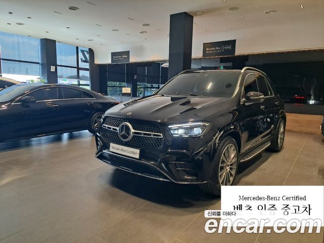 Mercedes-Benz GLB 2025