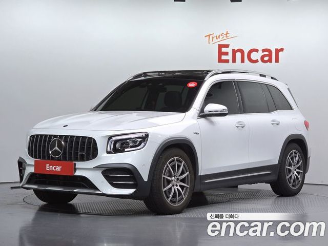 Mercedes-Benz GLB 2023