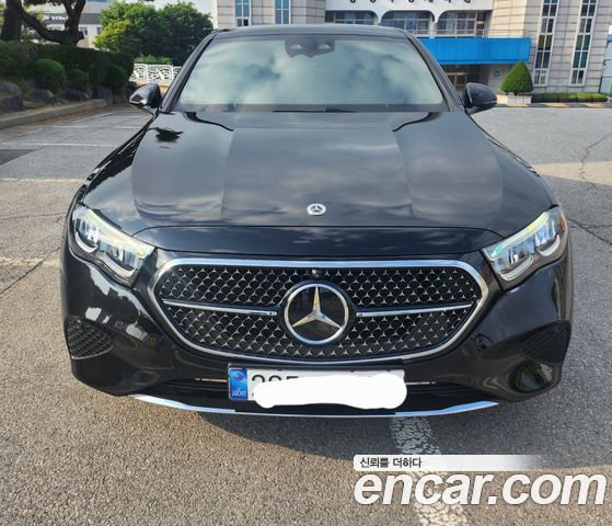 Mercedes-Benz E-Class 2025
