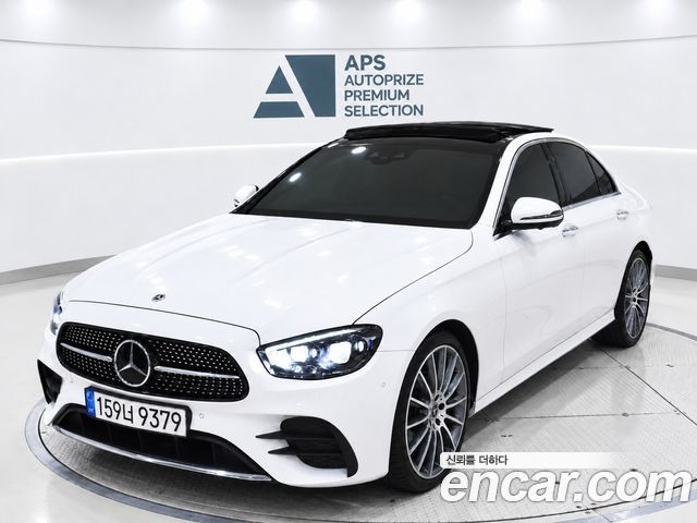 Mercedes-Benz E-Class 2022