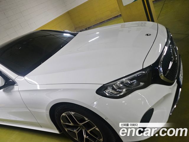Mercedes-Benz E-Class 2025