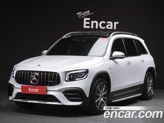 Mercedes-Benz GLB 2023