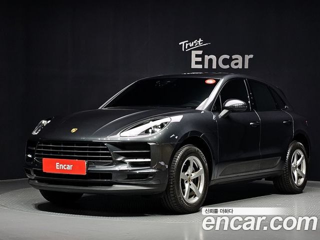 Porsche Macan 2021