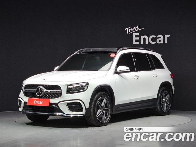 Mercedes-Benz GLB 2024