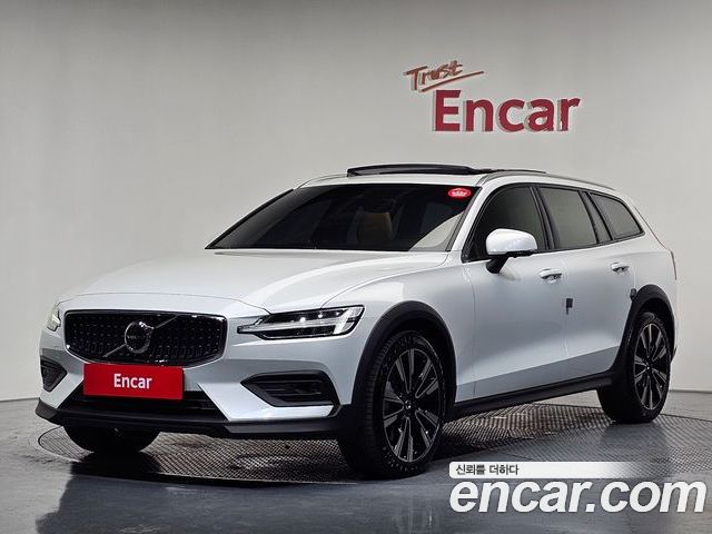Volvo V60 2024