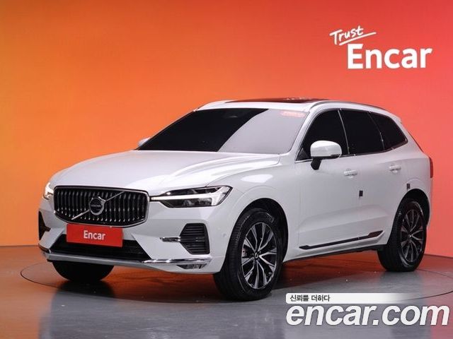 Volvo XC60 2025