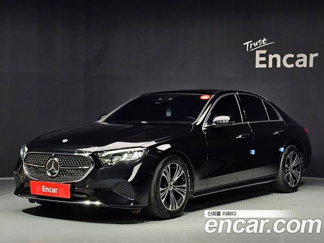 Mercedes-Benz E-Class 2024