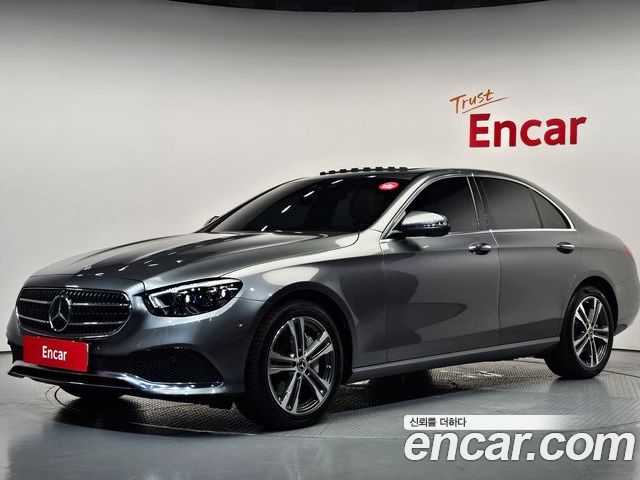 Mercedes-Benz E-Class 2022
