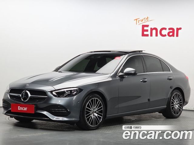 Mercedes-Benz C-Class 2024