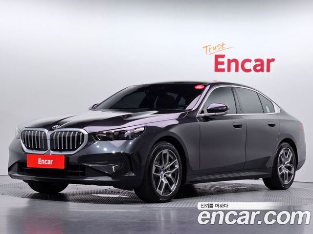 BMW 5 Series 2024