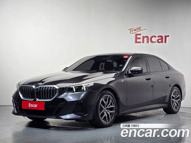 BMW 5 Series 2024