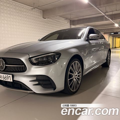 Mercedes-Benz E-Class 2022