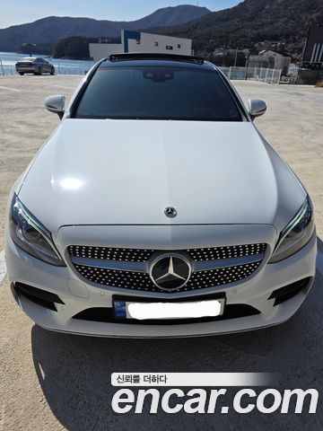 Mercedes-Benz C-Class 2022