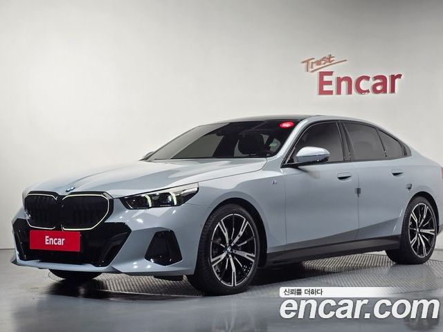 BMW 5 Series 2024