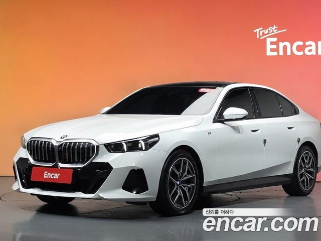 BMW 5 Series 2024