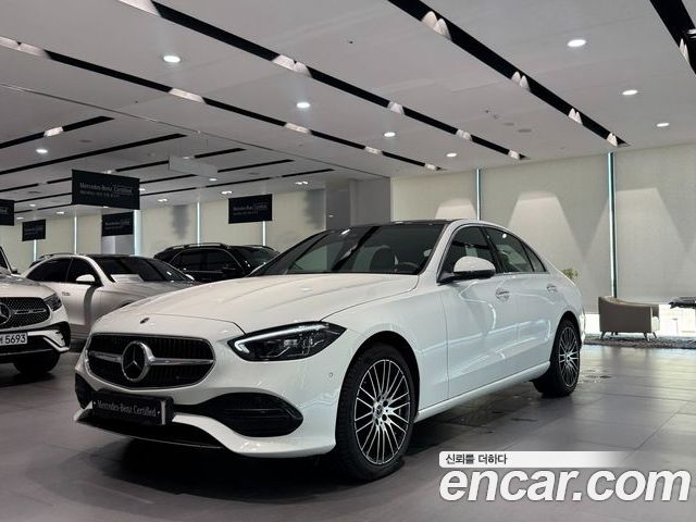 Mercedes-Benz C-Class 2026
