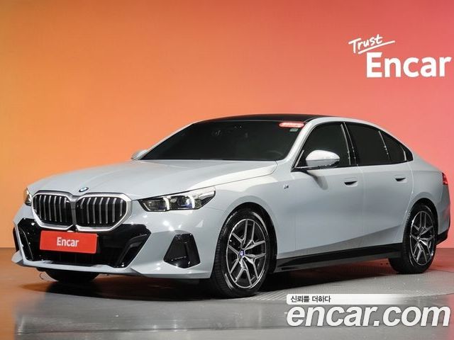 BMW 5 Series 2024