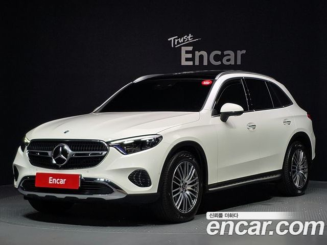 Mercedes-Benz GLC 2025